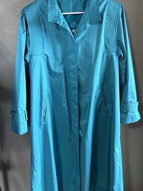Vintage Coat collectibles Women’s Dress Trench Coat Size 8, Movie Prop